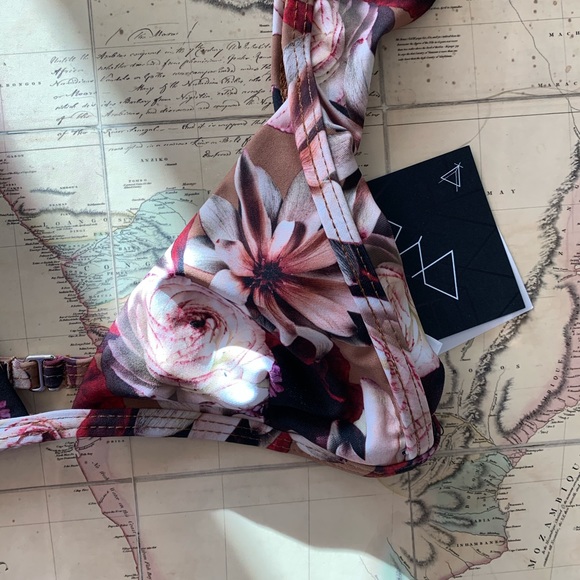 NWT VYB 2 piece swimsuit floral bikini xs/s - Picture 10 of 11